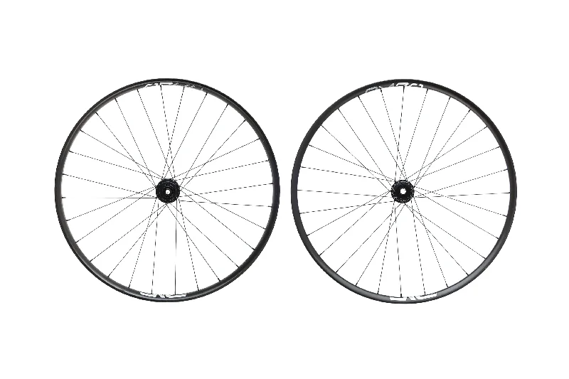 ENVE AM30 Carbon Tubeless 29" Wheelset