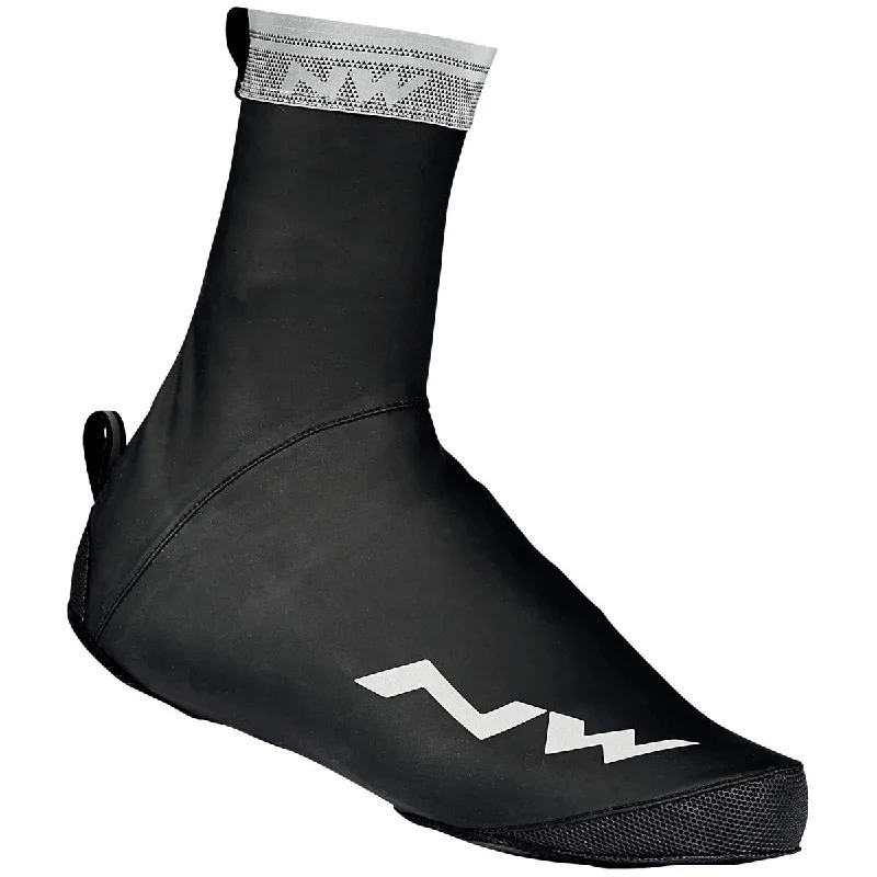 tough cycling clothing for rough rides-Copriscarpe Northwave Chrono - Nero