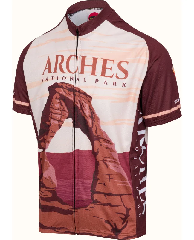 cycling clothing for bargain hunters-Men's Arches National Park Jersey