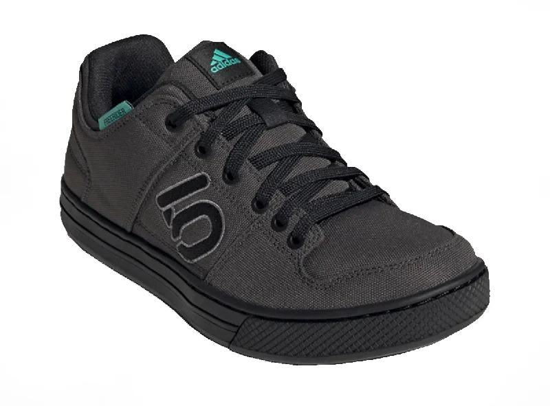 cycling clothing for stormy days-Five Ten Freerider Canvas Flat Pedal Shoe - DGH Solid Gray-Core Black-Gray Three - 2022