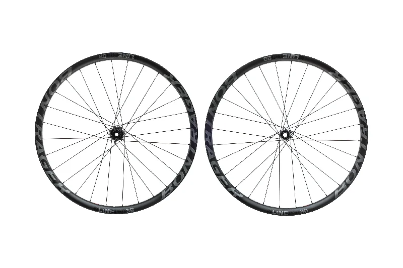 Bontrager Line Pro 30 Carbon Tubeless 29" Wheelset