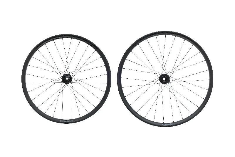 Bontrager Line Elite 30 Carbon Tubeless 27.5"/29" Wheelset